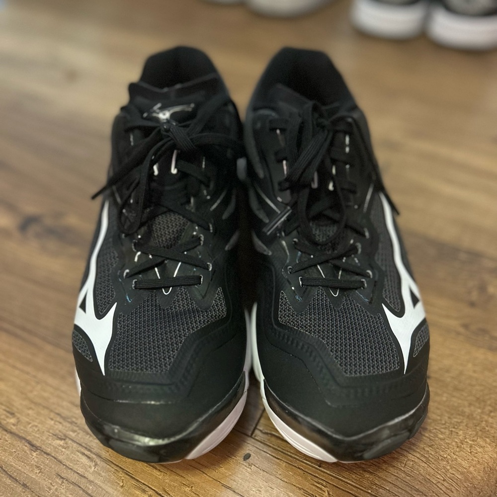 Mizuno Volleyball Shoes